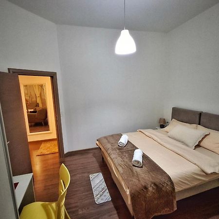 Urban Vibe Apartments Skopje Buitenkant foto